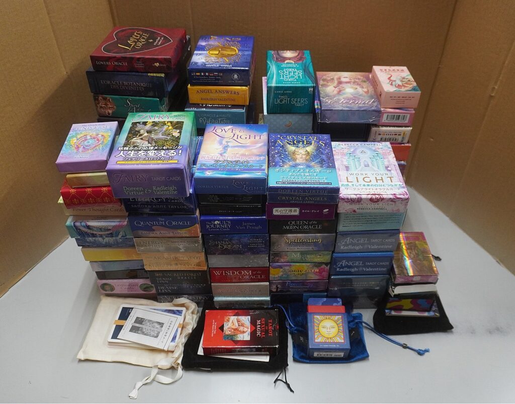 タロットカード､オラクルカード出張買取(愛知県春日井市)
